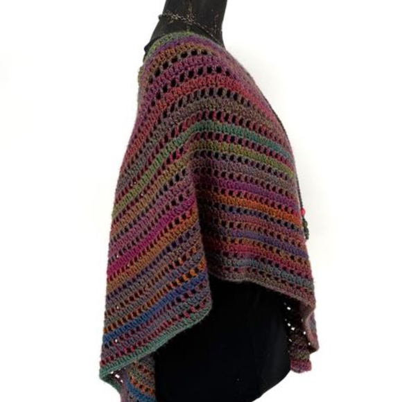 Hand crocheted poncho, beautiful colors. - Picture 5 of 9